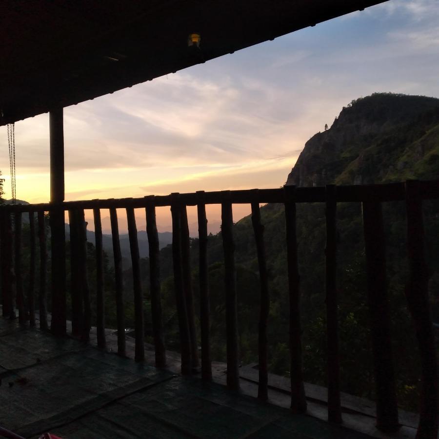 Wooden Cottage Ella Ngoại thất bức ảnh
